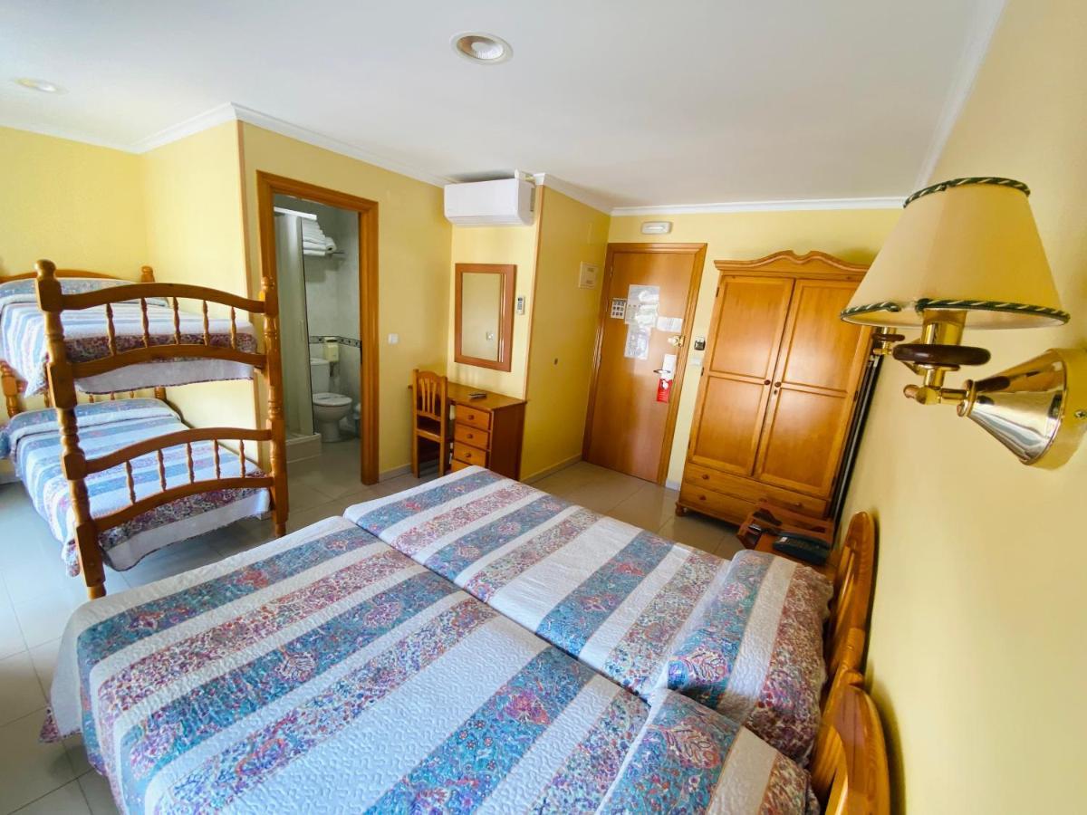 Hostal L'Anfora Дения Экстерьер фото
