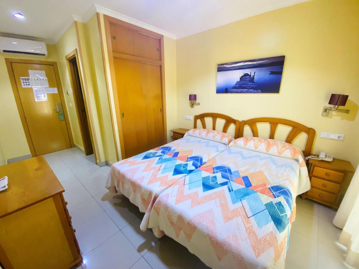 Hostal L'Anfora Дения Экстерьер фото
