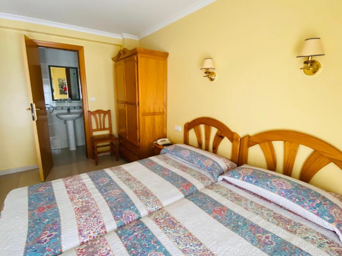 Hostal L'Anfora Дения Экстерьер фото