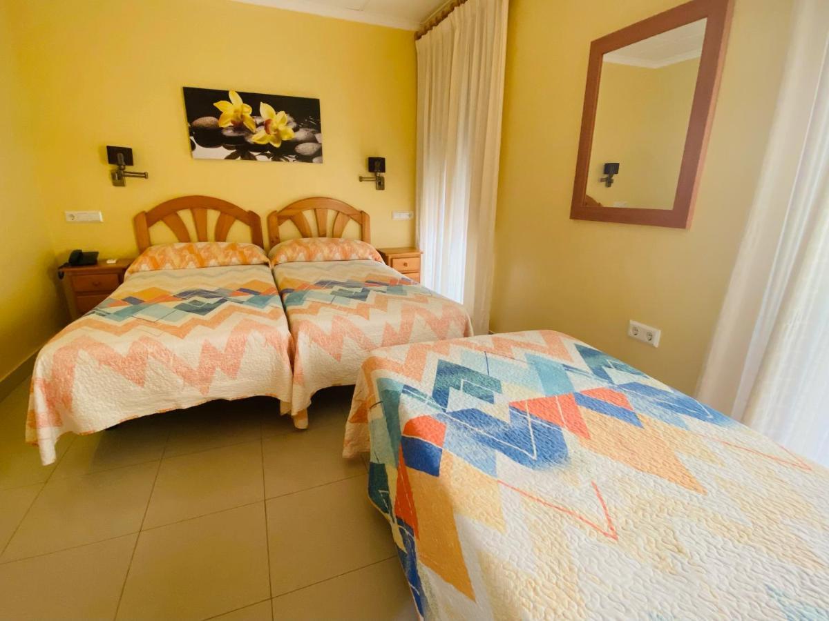 Hostal L'Anfora Дения Экстерьер фото